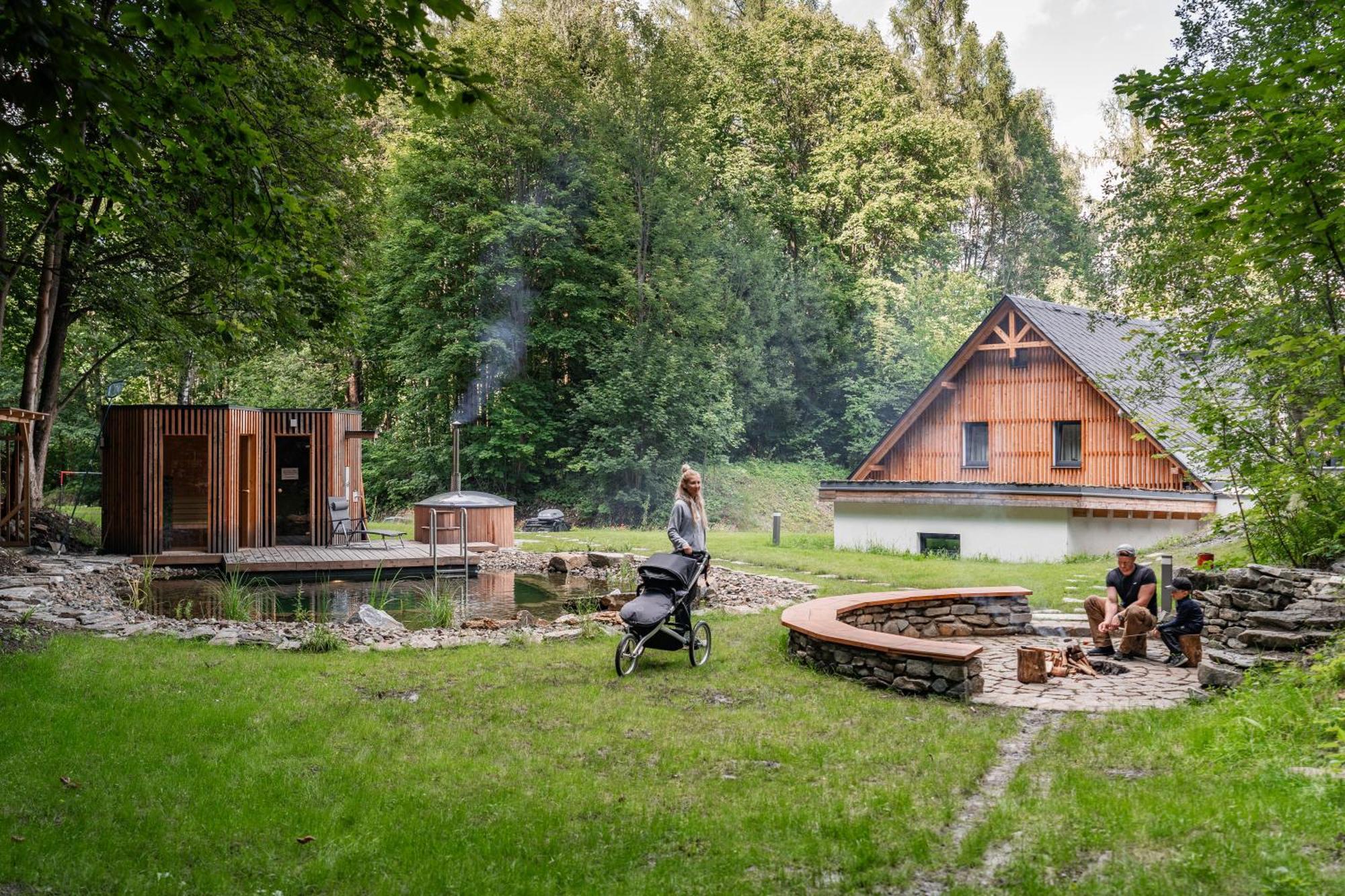 Apartmány NONE Branná Esterno foto