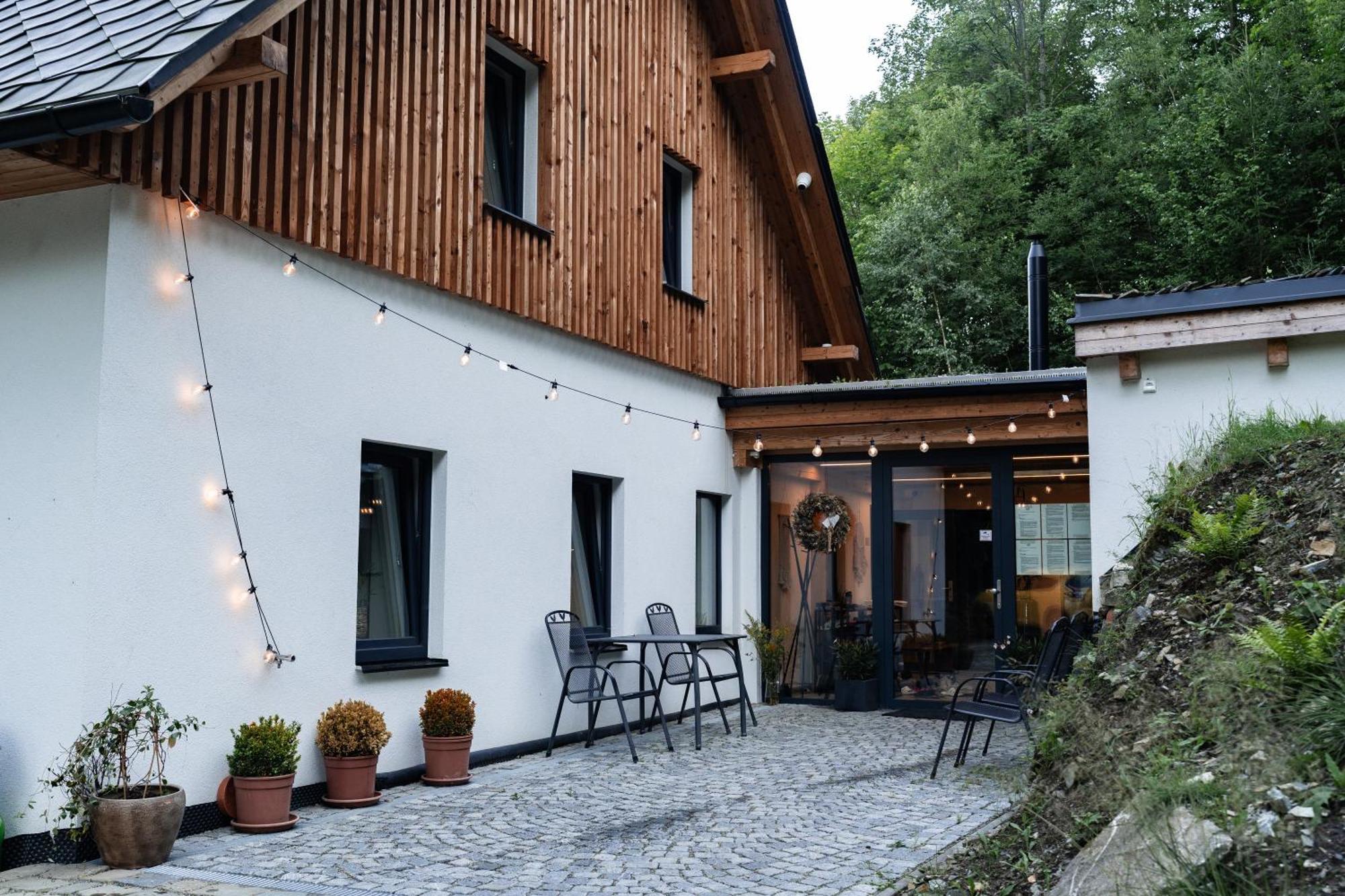 Apartmány NONE Branná Esterno foto